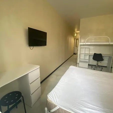 Alexsandr в доме с трц родос море в пешей доступности 敖德萨